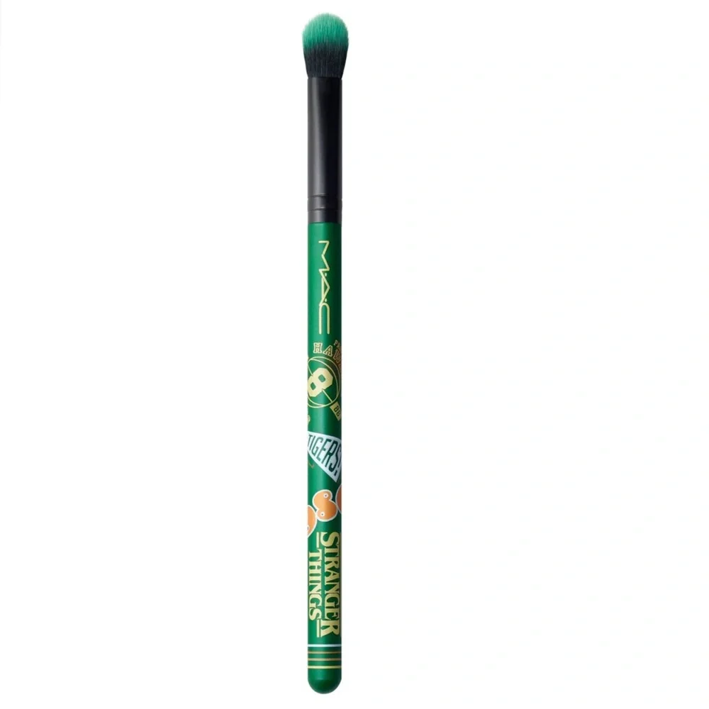 MAC Stranger Things 217SES Synthetic Blending Eye Brush - Brand New In Package